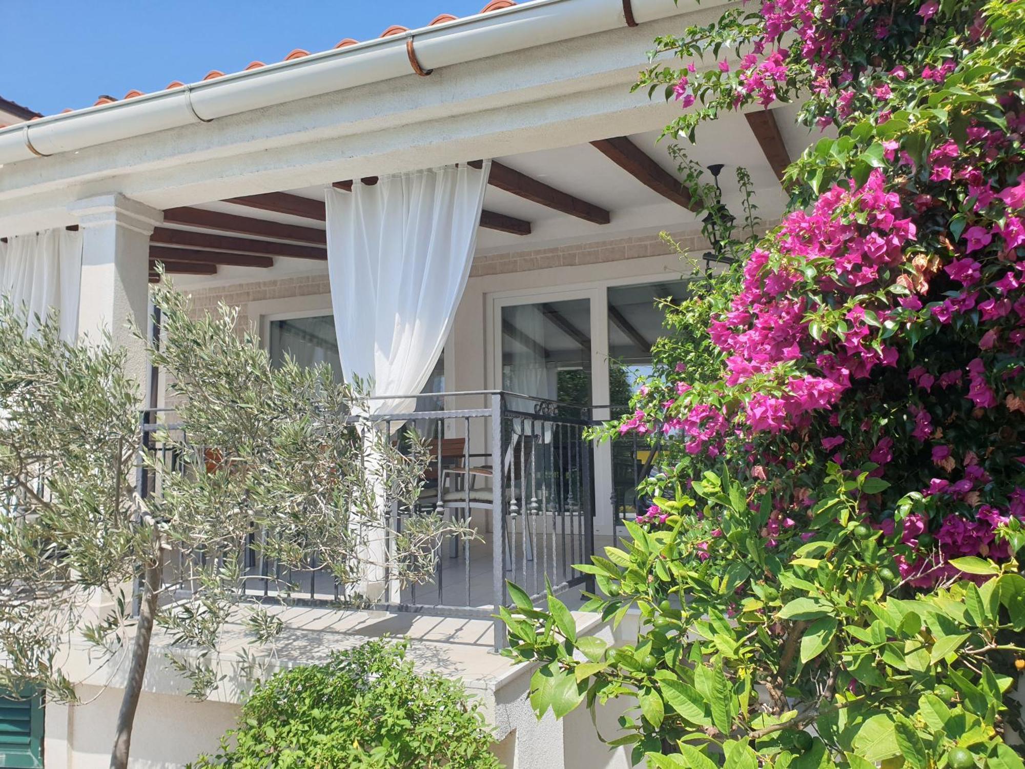 Villa Bella Banjol Exterior photo